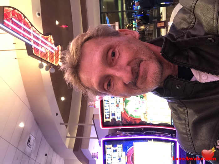 Mrbones25 American Man from Sacramento