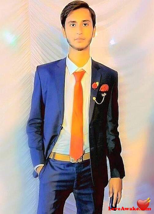Faadi000 Pakistani Man from Lahore