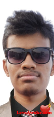Roam7 Bangladeshi Man from Dhaka