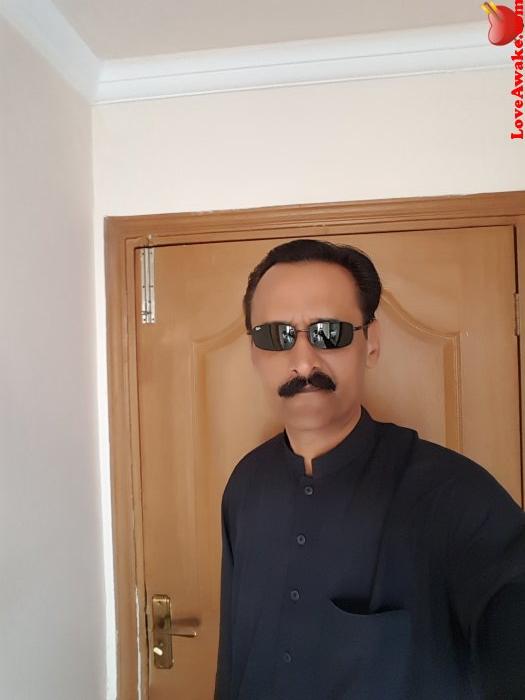 maac747 Pakistani Man from Lahore