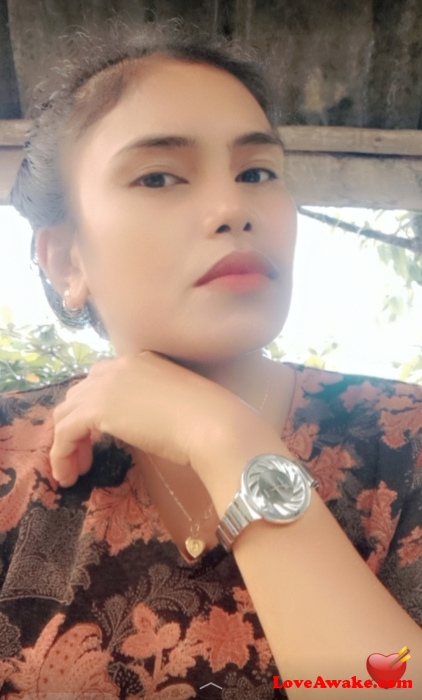 GEN1991 Filipina Woman from Dadiangas = General Santos