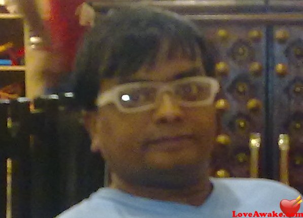 famininoverted Indian Man from Mumbai (ex Bombay)