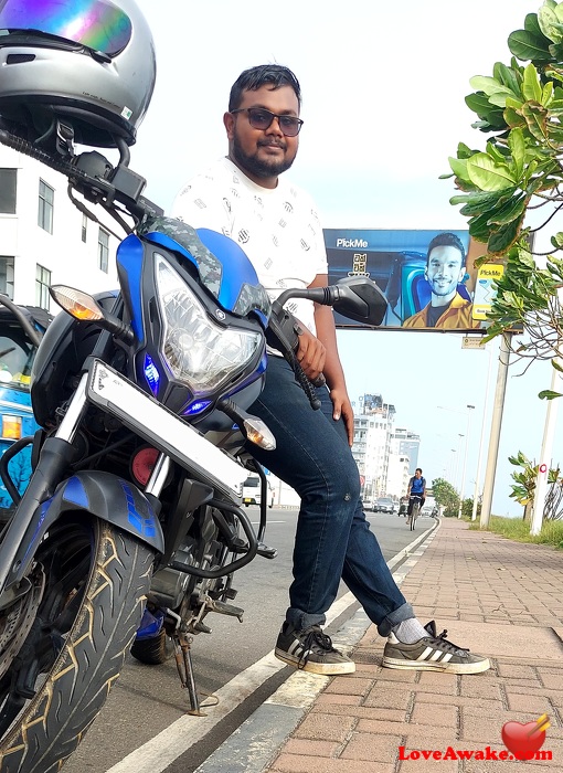 Rans99 Sri Lankan Man from Colombo