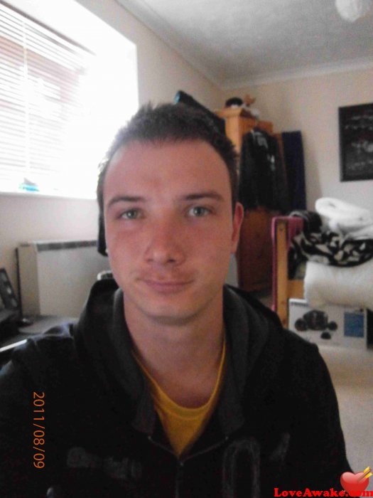 tamas27 UK Man from Leeds