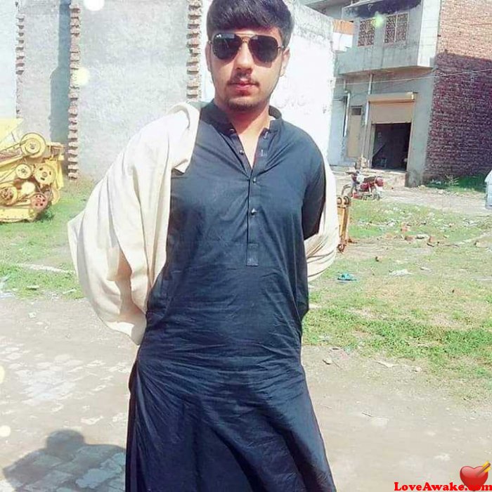 Umairsona Pakistani Man from Gujranwala