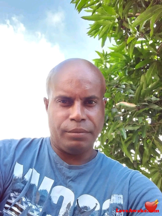 Jhayred Papua New Guinea Man from Port Moresby