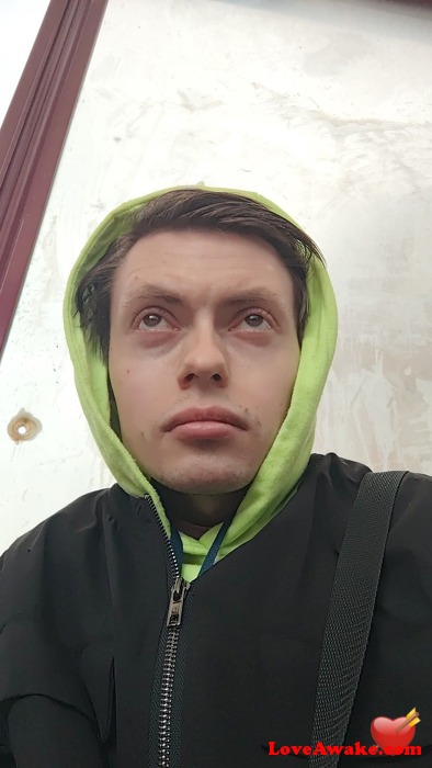 BlushingMystery UK Man from Baildon