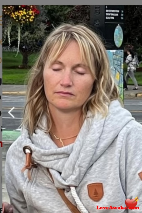 Jess1986 Canadian Woman from Toronto