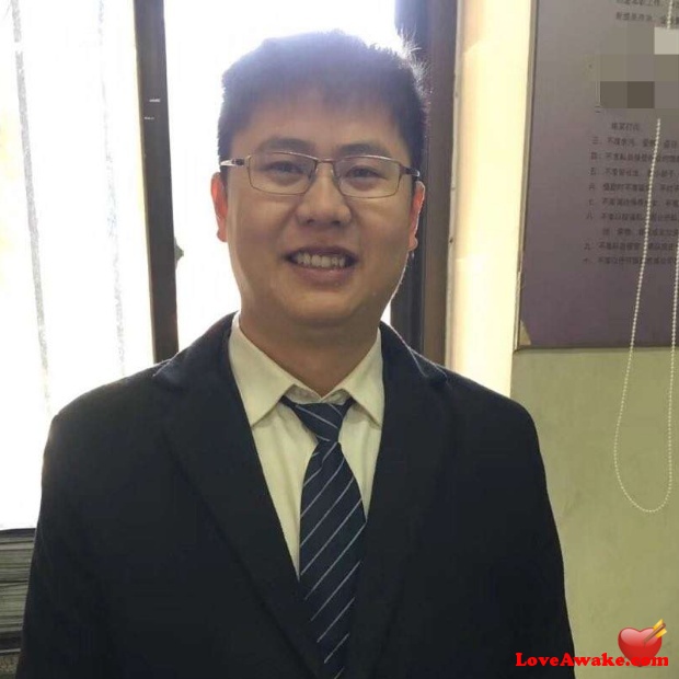 mikewu- Chinese Man from Futian