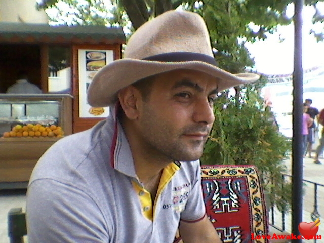 mert19bayram Turkish Man from Istanbul