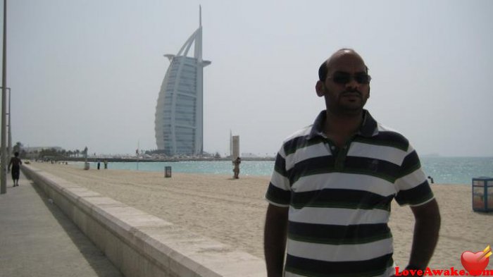 mshareef32 UAE Man from Abu Dhabi