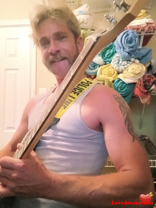 Kozmo81 American Man from Hutto