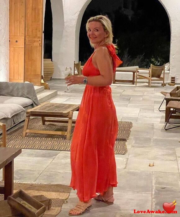 annieh101 American Woman from Sacramento