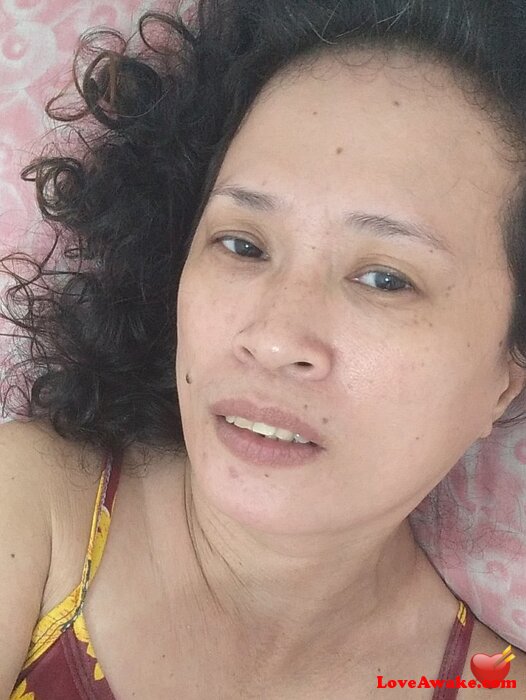 Rubierubie Filipina Woman from Santo Tomas