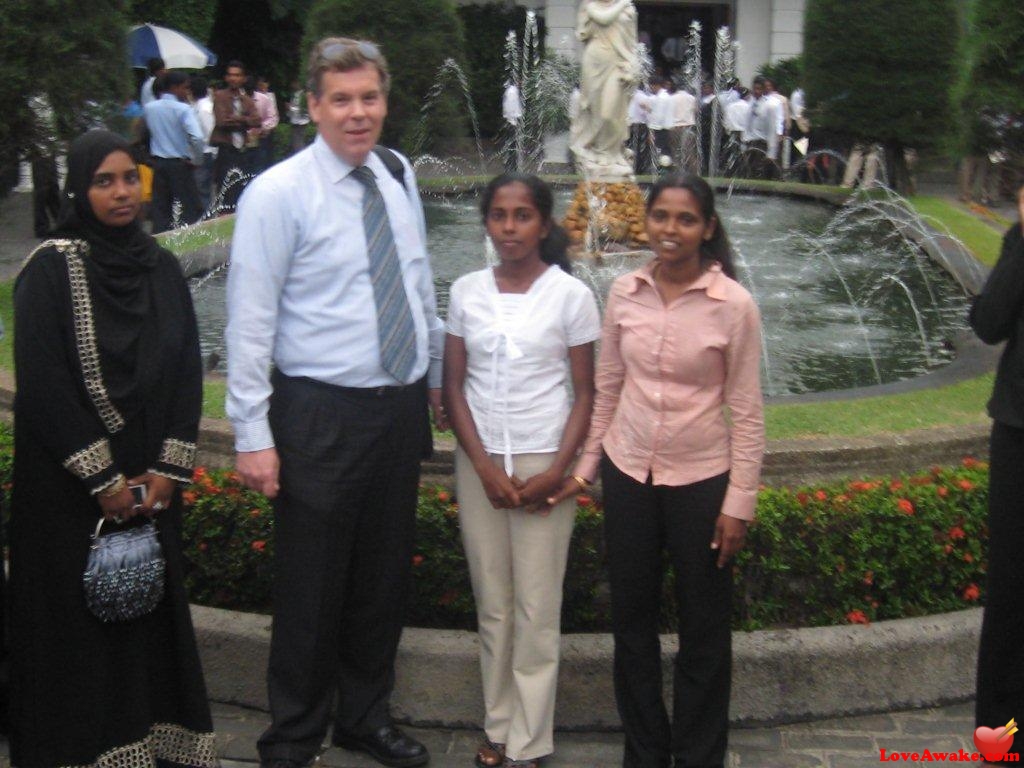 wandererlk Sri Lankan Man from Dehiwala-Mount Lavinia