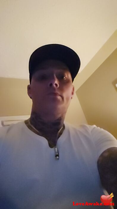 Joeypump Canadian Man from Medicine Hat