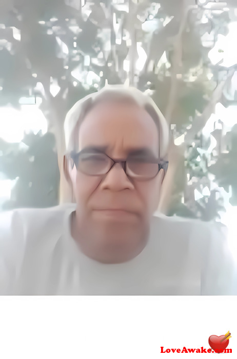 gomerd Egyptian Man from Cairo = El Qahira (= Cairo)