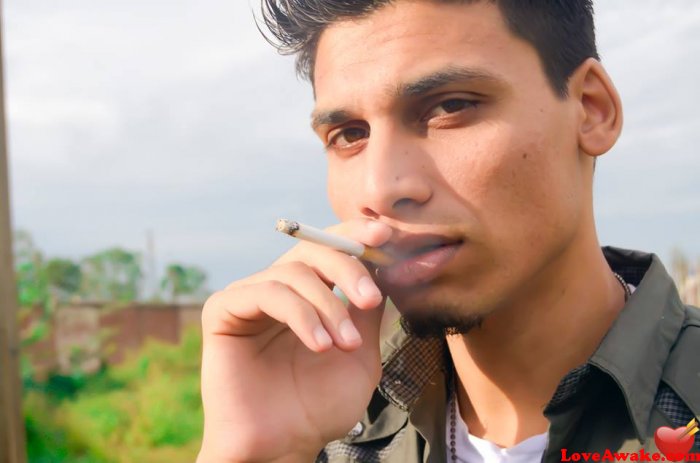 Gloomy90 Pakistani Man from Lahore
