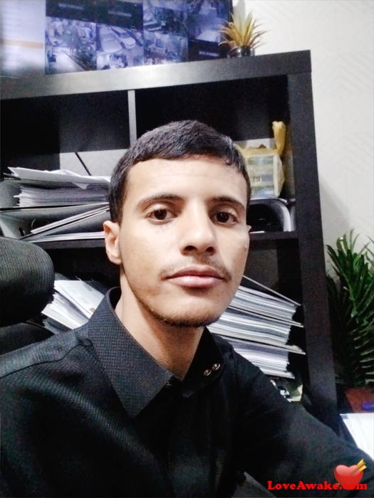 196591 Saudi Man from Riyadh
