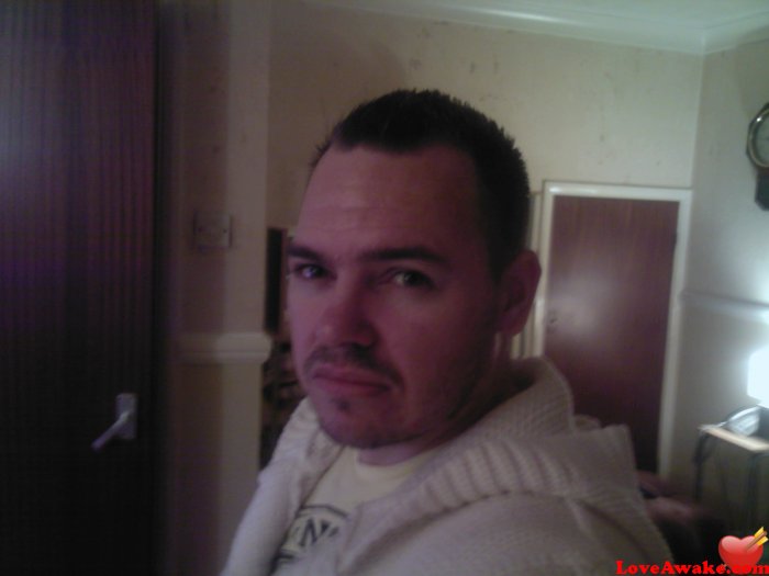 TopNotch37 UK Man from Basildon