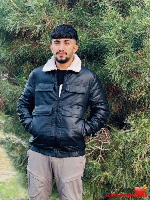 zakarya2816 French Man from Abbeville
