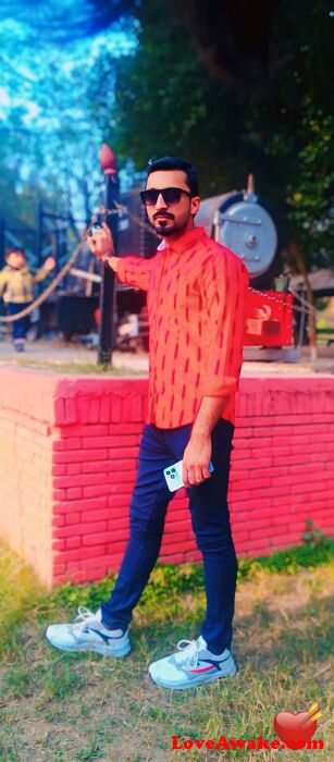 Ateebch Pakistani Man from Bahawalnagar