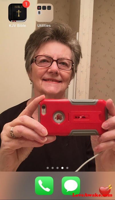 goodangelic American Woman from Racine