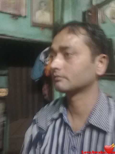 putput Indian Man from Kolkata (ex Calcutta)