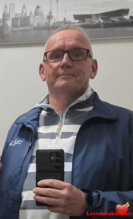 Ian332 UK Man from Bidston