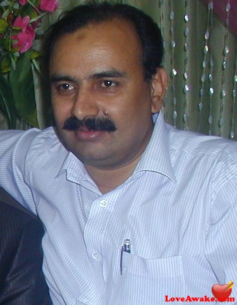 ayz Pakistani Man from Gujranwala