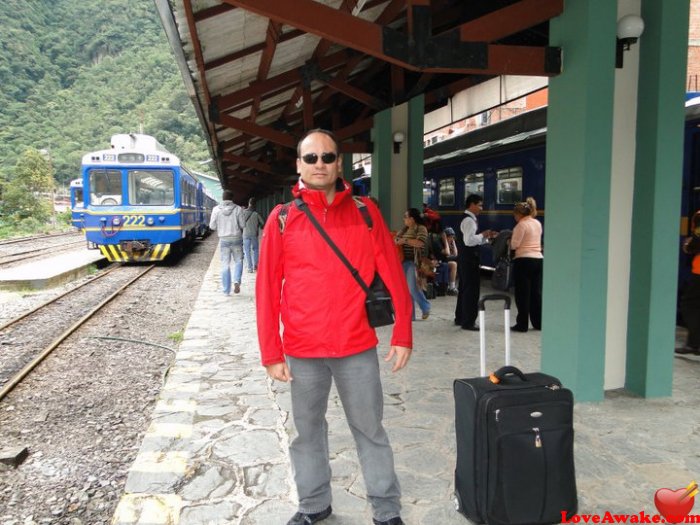 jaavillon Peruvian Man from Lima