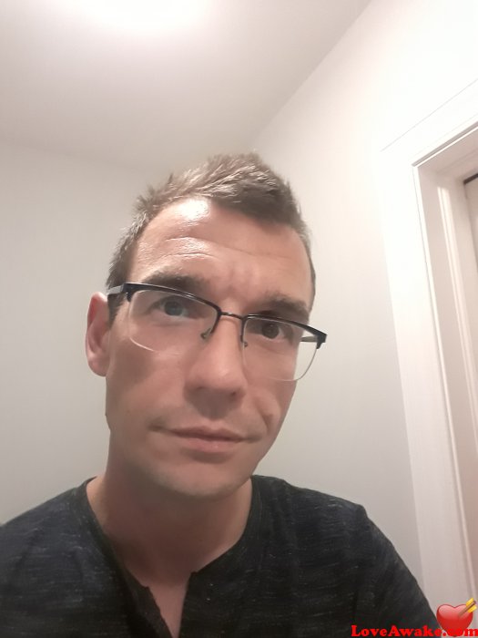 Bennito420 Canadian Man from Hamilton