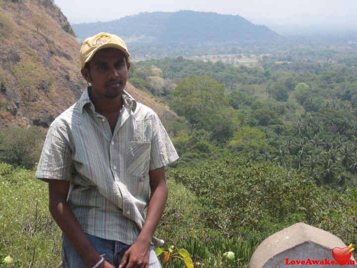 weer Sri Lankan Man from Colombo