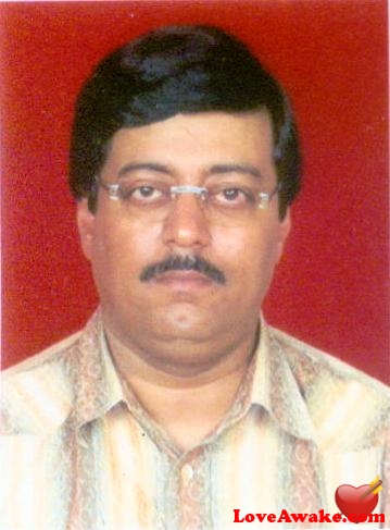 Niir Indian Man from Mumbai (ex Bombay)