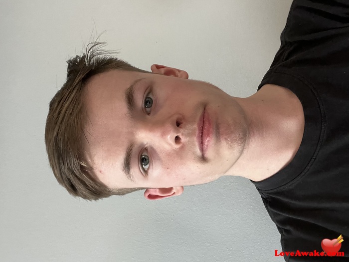 Jjt123567 UK Man from Harwich