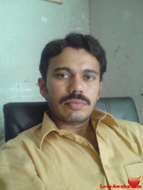 warmisheyes Pakistani Man from Lahore