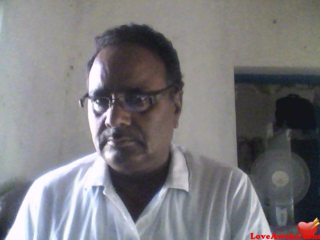 shashi2 Indian Man from Muzaffarpur