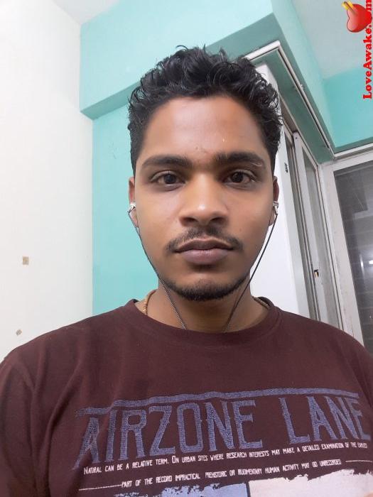 Ratans Indian Man from Mumbai (ex Bombay)