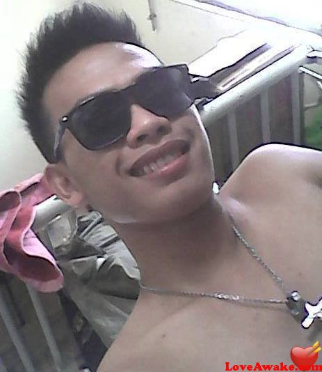 joefel Filipina Man from Ormoc/Tacloban