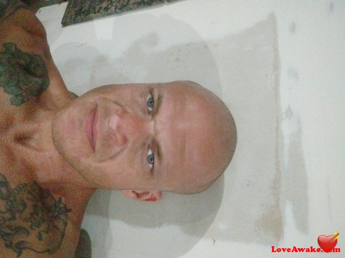 Dennis696978 American Man from De Soto