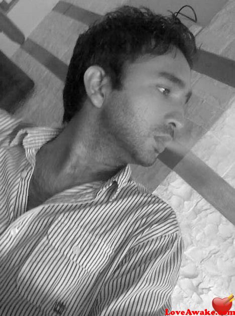 aly27 Pakistani Man from Lahore