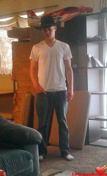 AndrewSpicer Canadian Man from Grande Prairie