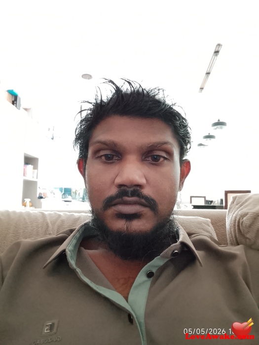 Ree69han Sri Lankan Man from Dehiwala-Mount Lavinia
