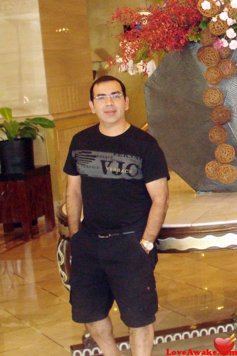 kaykay555 UAE Man from Dubai