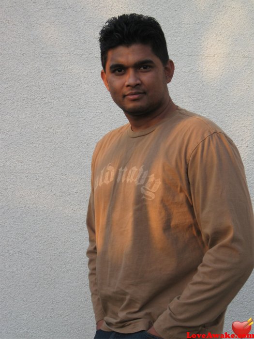 HidingTurtle Sri Lankan Man from Colombo