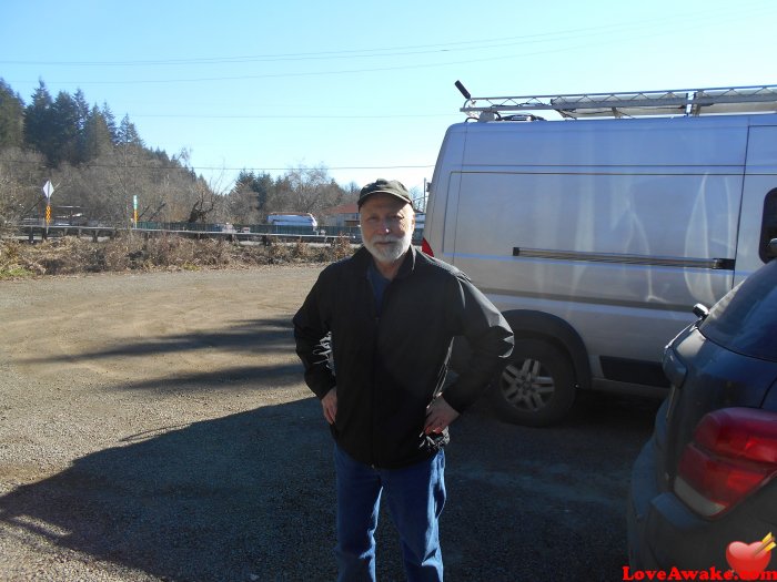 Zamboozi American Man from Clatskanie