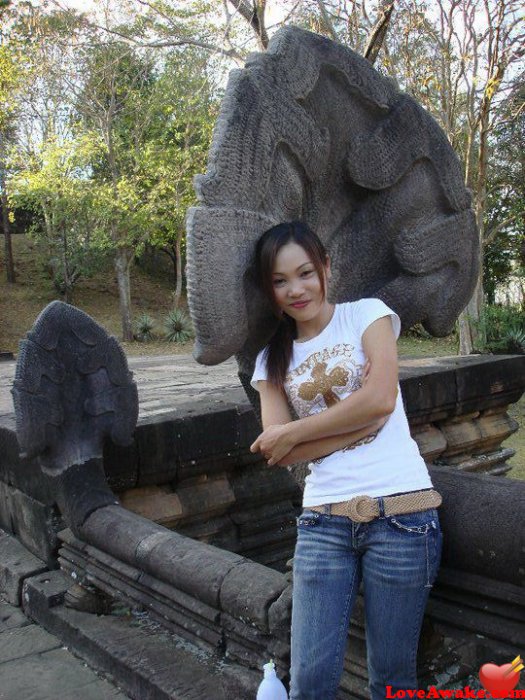 praeploy Thai Woman from Buri Ram