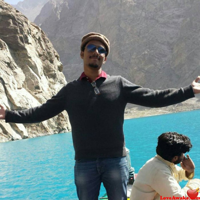 Eddard Pakistani Man from Karachi