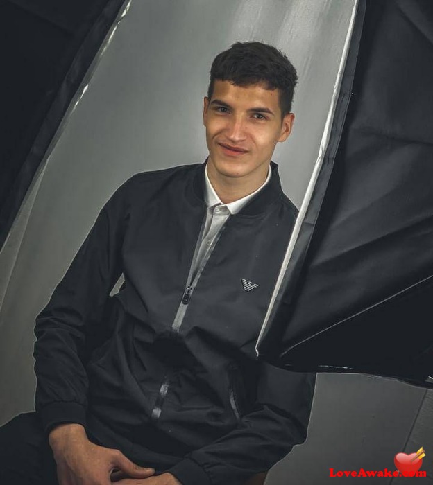 Adnantaha Algerian Man from Alger (Algiers)