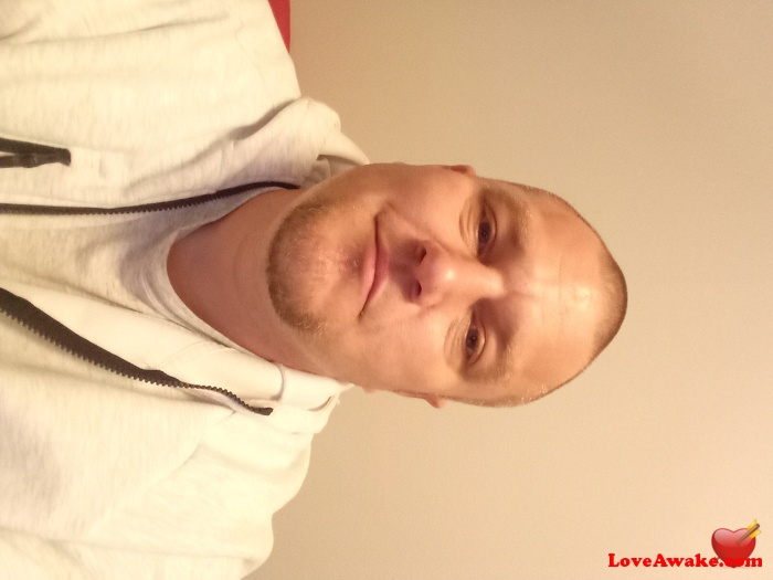 Travis1981 American Man from Mason City